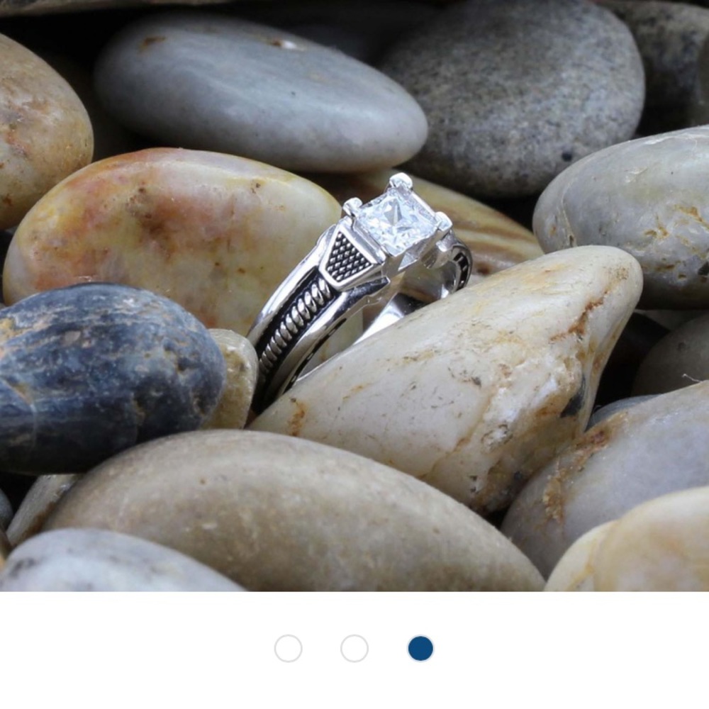 Size 6 Montana Silversmith Ring!